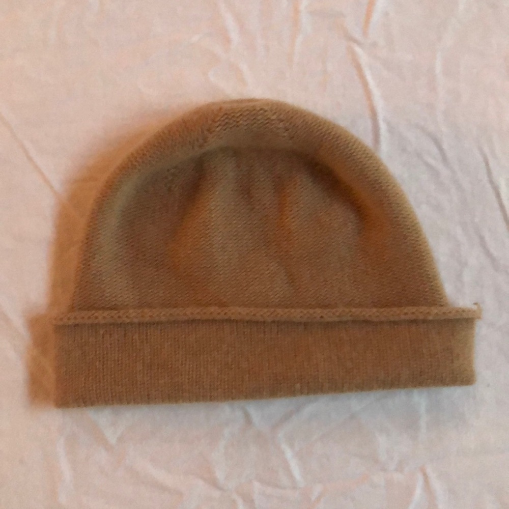 Tan 100% cashmere hat